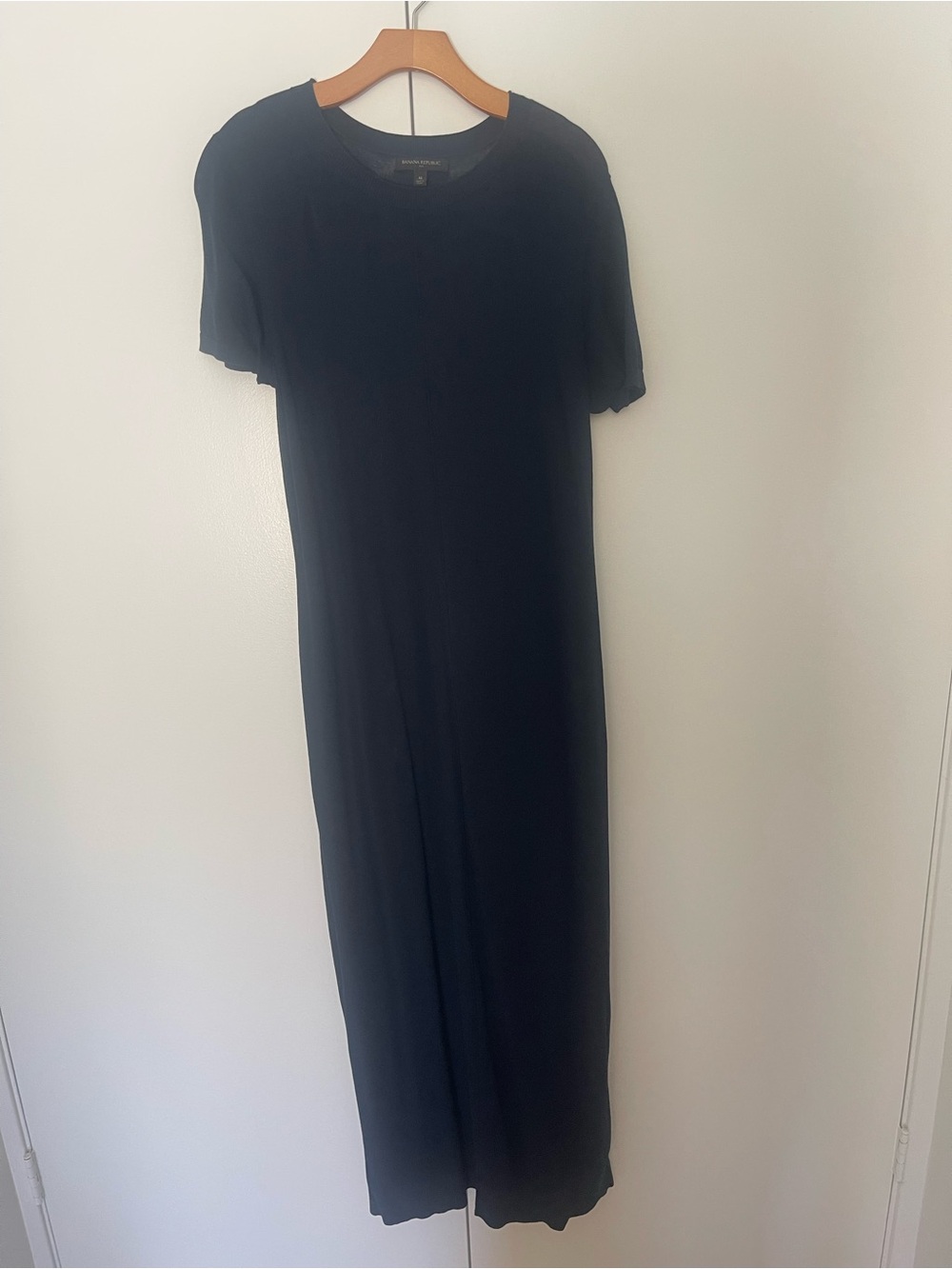 Banana Republic Factory Black Short-Sleeve Maxi Dress